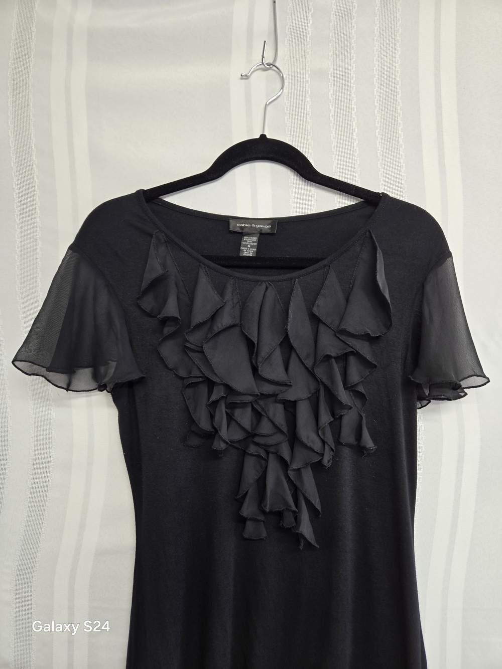 CABLE AND GAUGE Black Ruffle Short-Sleeve Top SIZE MD - Picture 5 of 12